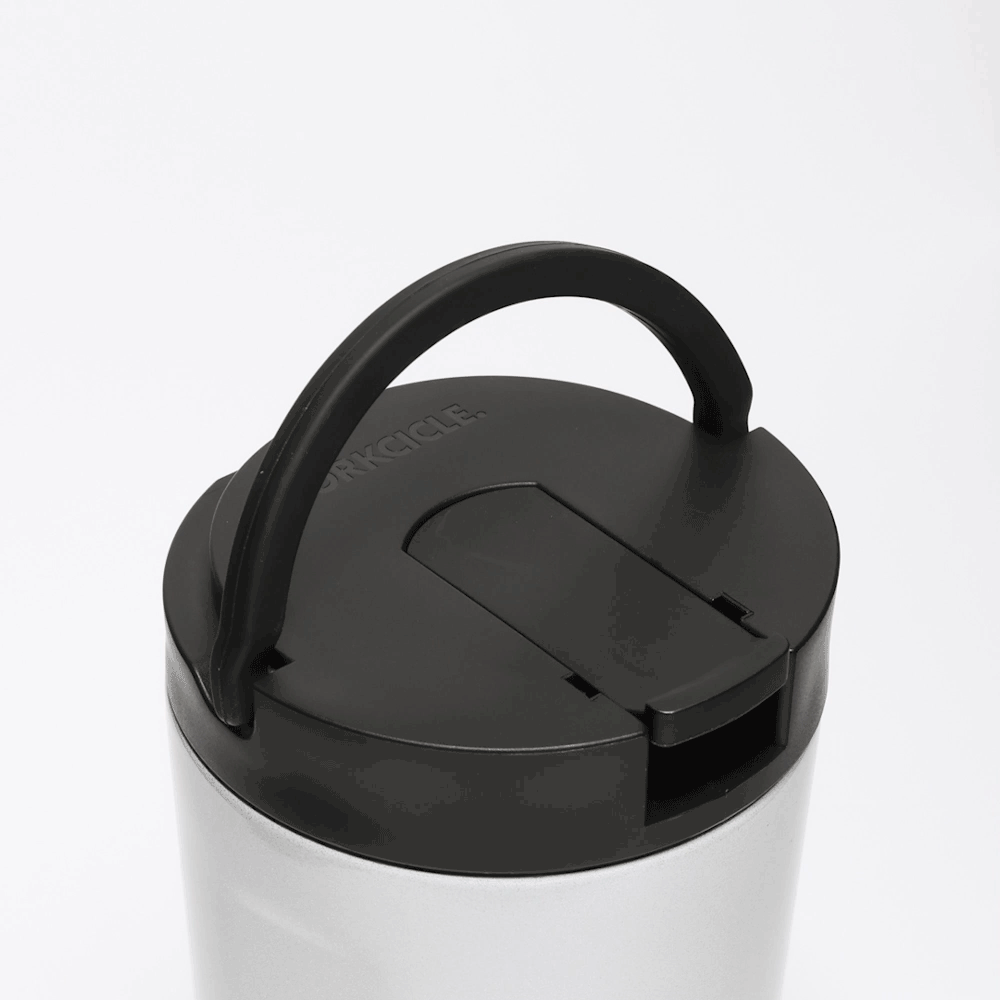 disney-kids-cup-w2 Kids_Cup_28_0906b7b6-4acf-4cb6-8c0d-d15f57c40b85.gif