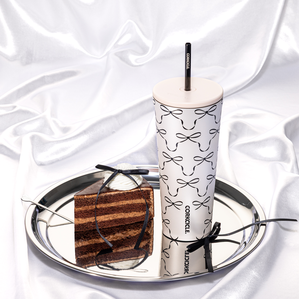 cold-cup-t1 2a98a7269432--2224PBBC-lifestyle.png